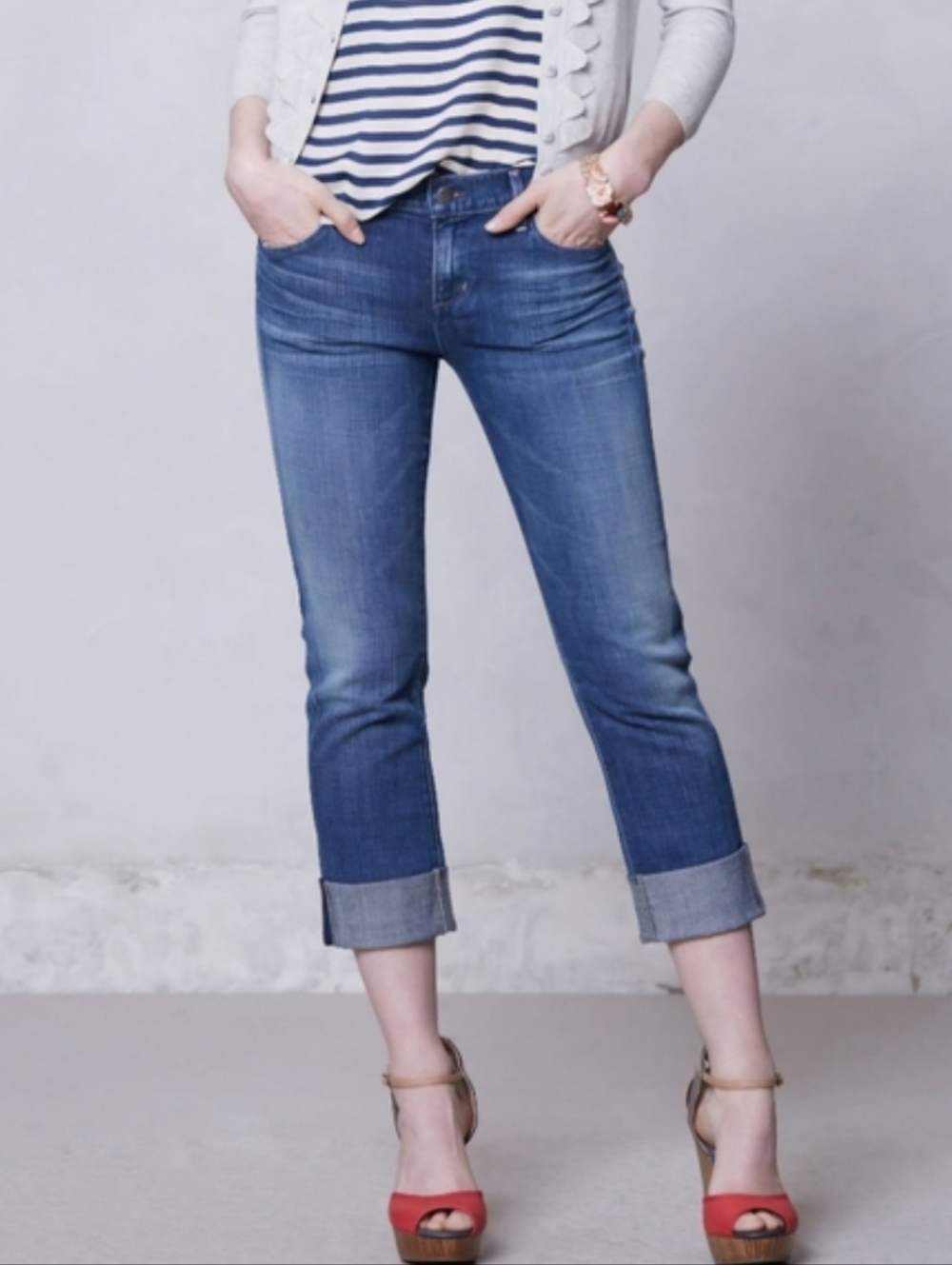 Citizens Of Humanity Cropped Blue Jeans - Classic Mid Wash